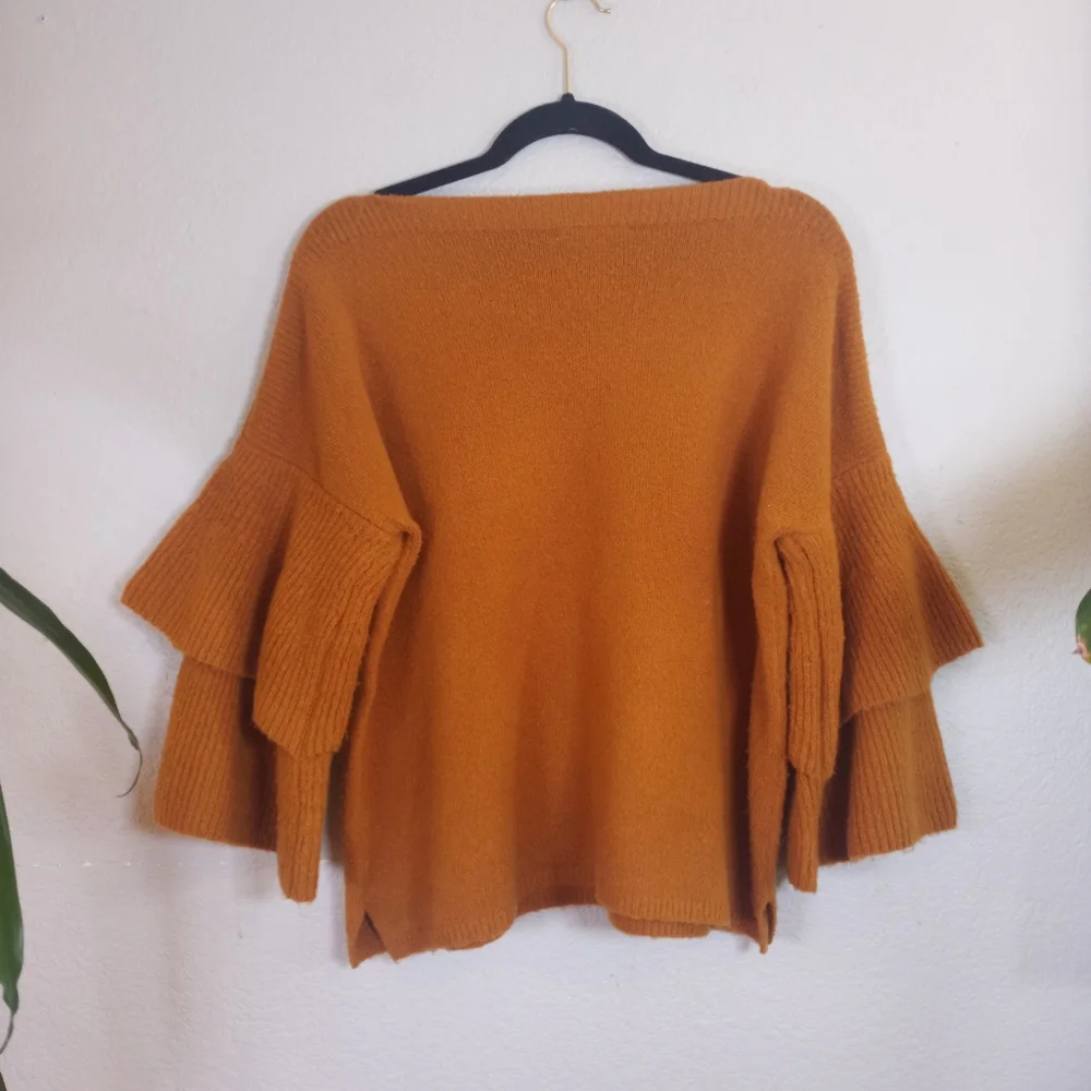 Madewell Bohemian Boatneck Flutter Tiered Dolman Sleeve Fuzzy Soft Knit Sweater - Picture 5 of 7